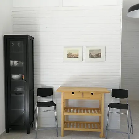 Room In Guest Room - Sunny Studio For Two Гостевой дом